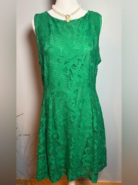 Emerald Green Lace Dress Size 12 | Eva Mendes Collection